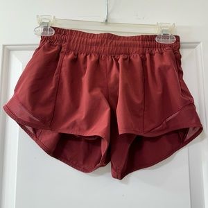 LULULEMON HOTTY HOT LOW-RISE 2.5”